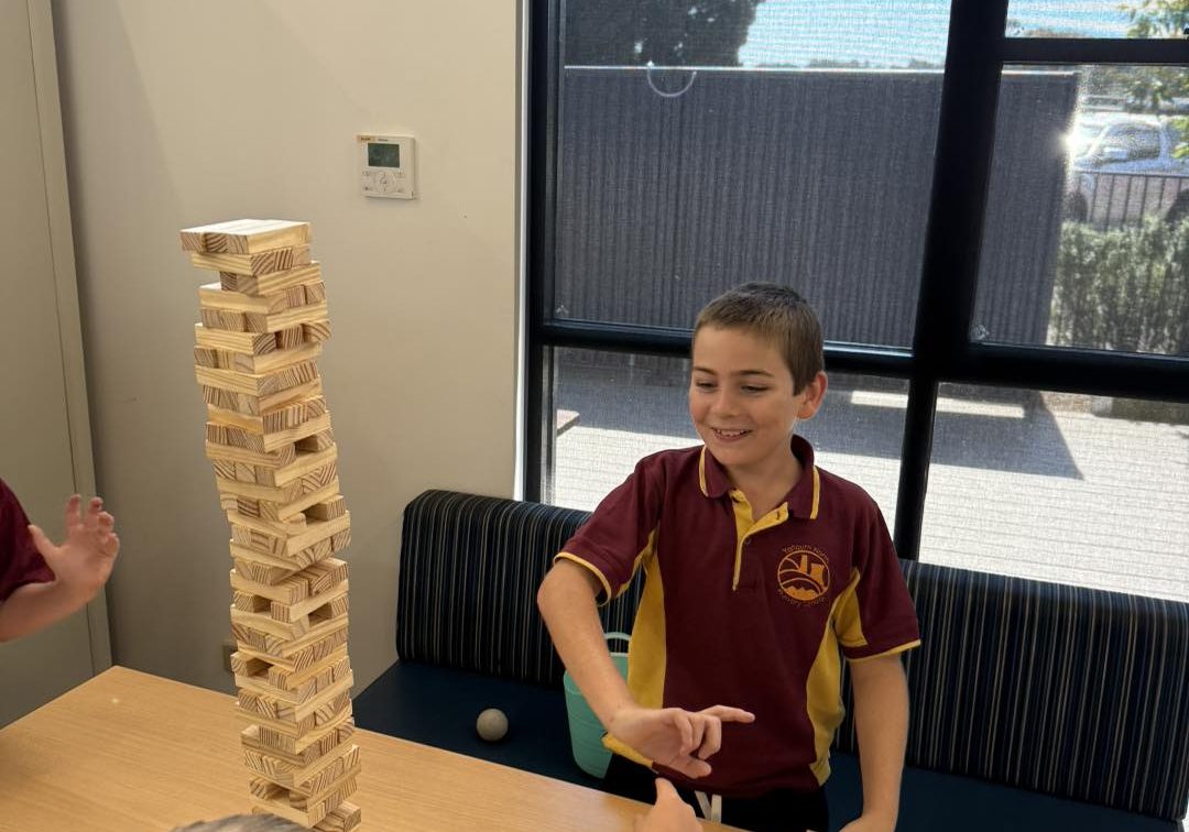playing-jenga